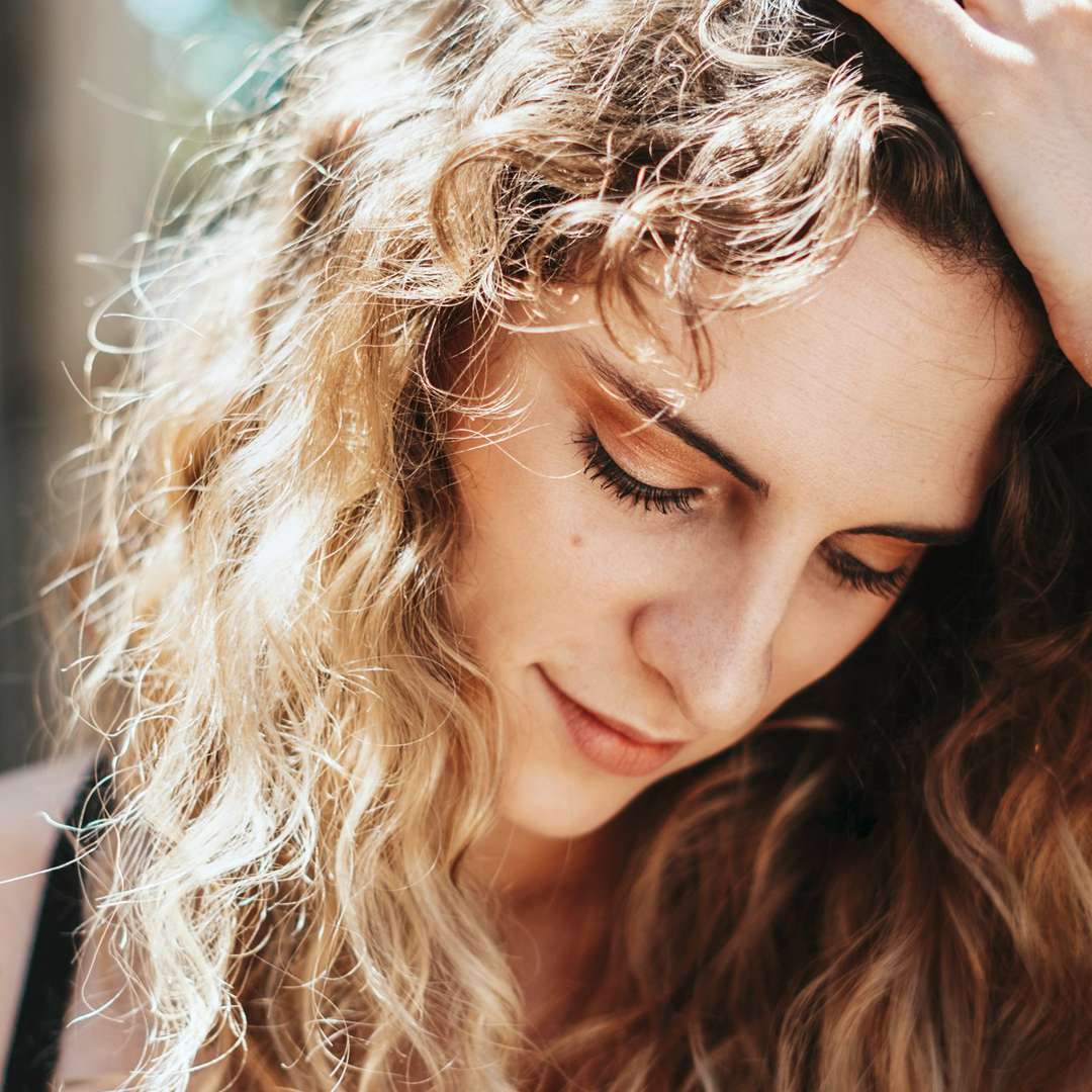 How to treat and prevent hormonal acne for women