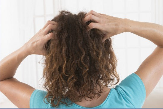Say Adios to Dandruff with this DIY Scalp Treatment