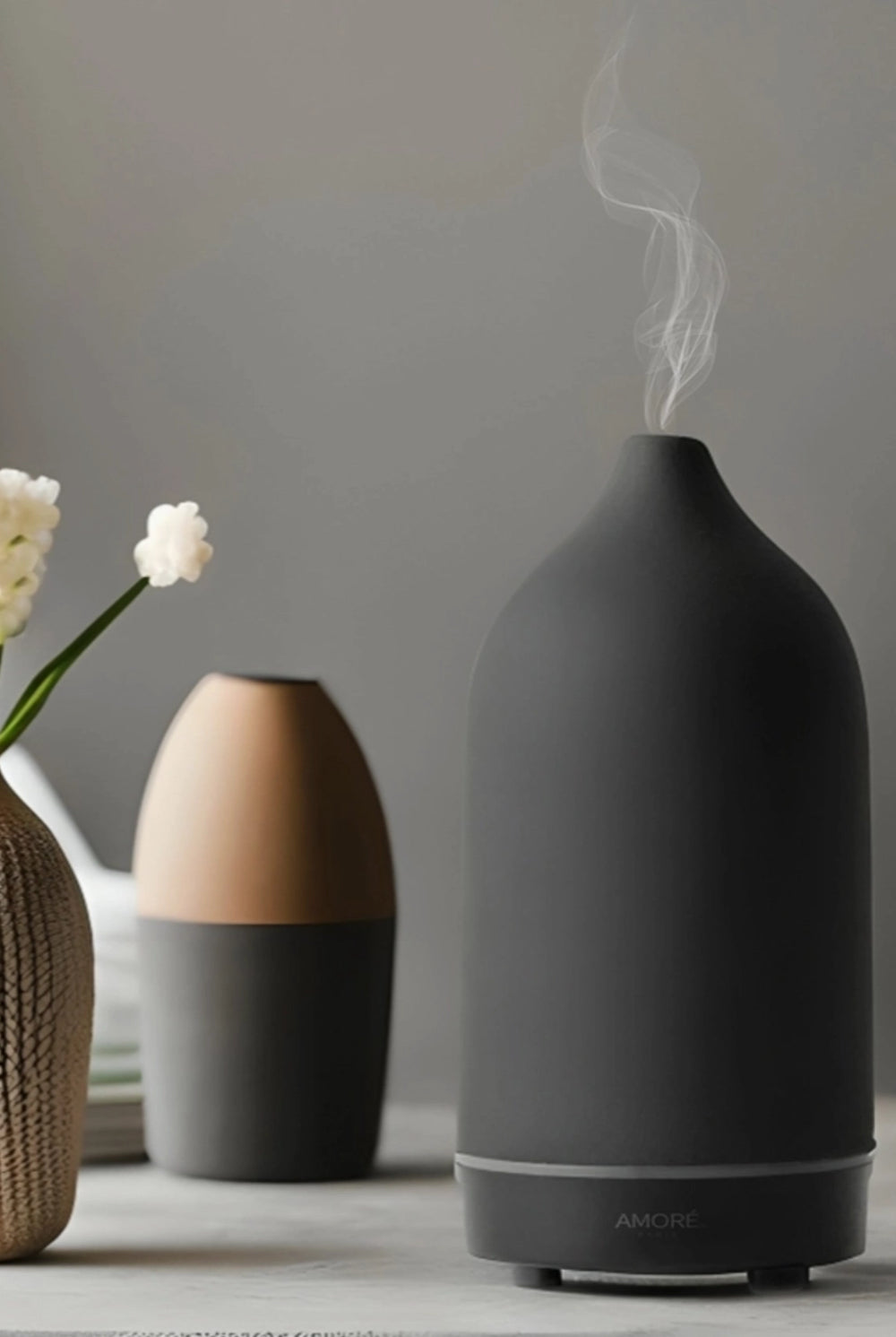 Black Aromatherapy Essential Oil Diffuser by Amoré Paris