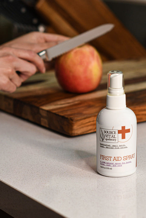 First Aid Spray - Natural Elixir - Naturally Soothe Sunburn, Insect bites, Rashes, and Minor Cuts